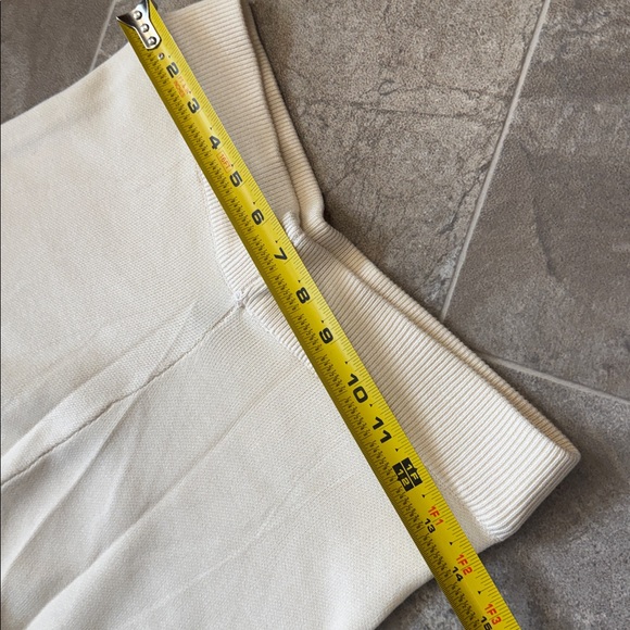 Forever 21 Elegant Cream Sleeveless 2 pc matching set NWOT - Picture 7 of 15